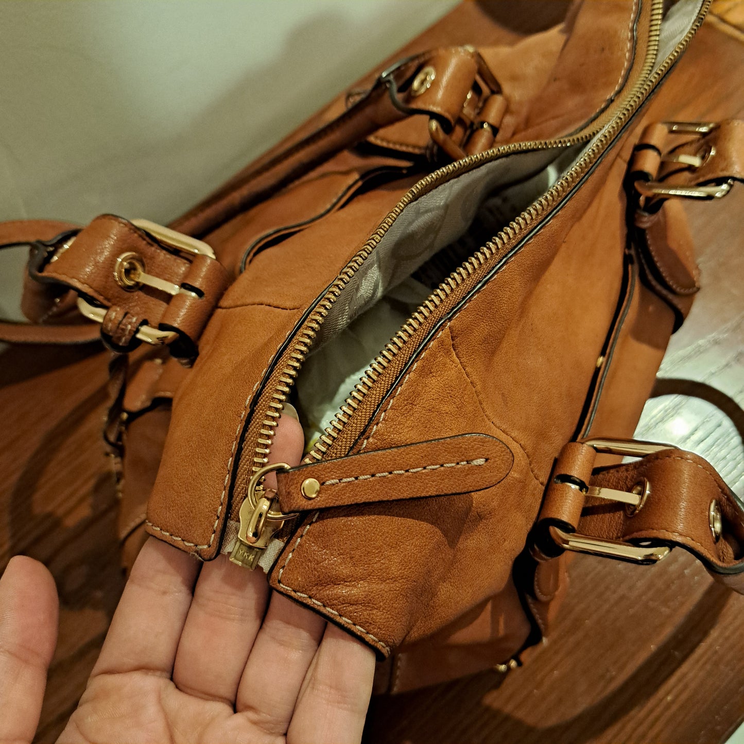 Michael Kors Soft Leather Hobo Cross (HB0024)