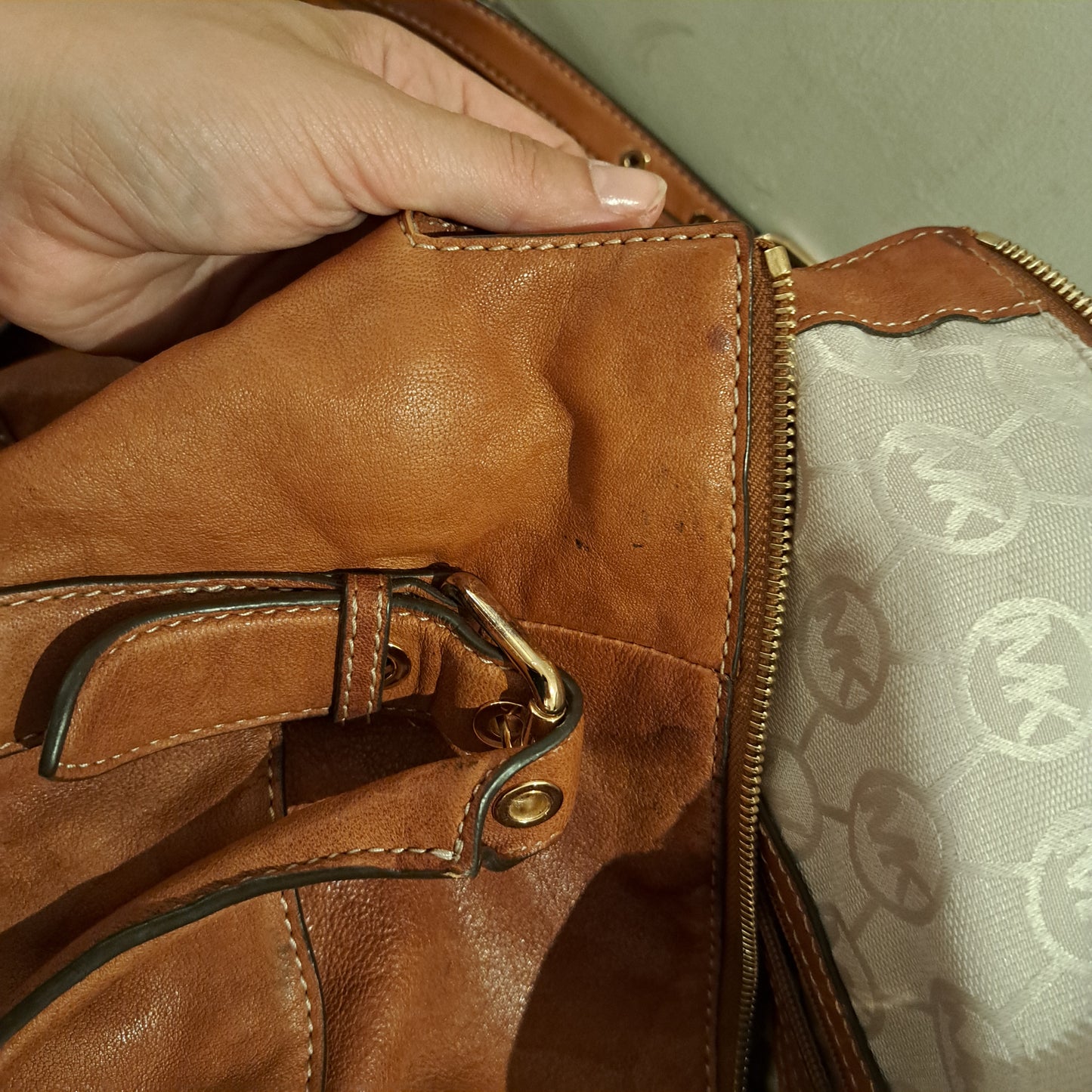 Michael Kors Soft Leather Hobo Cross (HB0024)